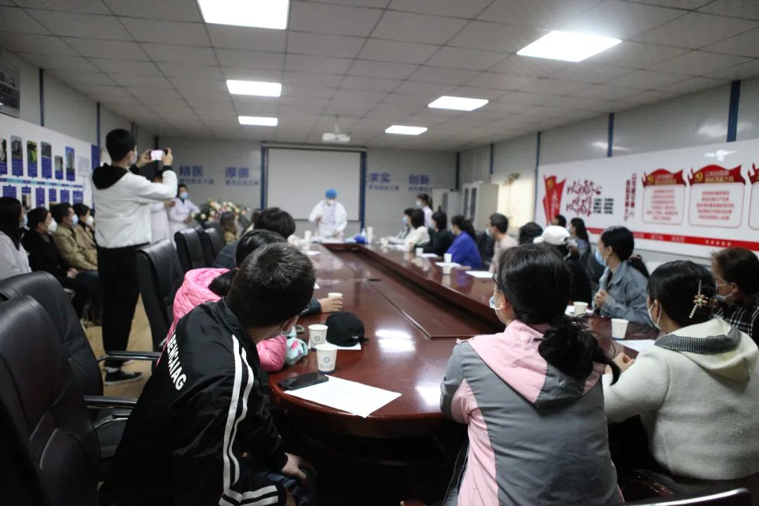 疫情防控，重任在肩丨陕西冶金医院完成辖区内20家一级医疗机构“穿脱防护服及咽拭子采样”培训考核
